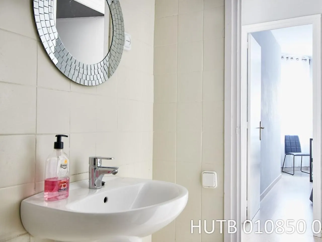 Alcam Lesseps Apartment Barcelona Spain
